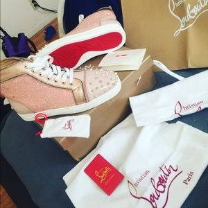 Men red bottoms size 9.5 .